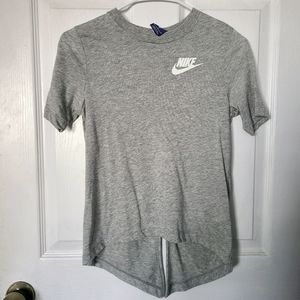 Girls nike t shirt with split back, size medium